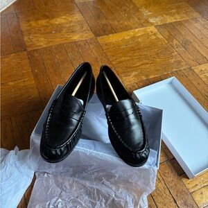 Pêche Hugh Black Loafers Size 38